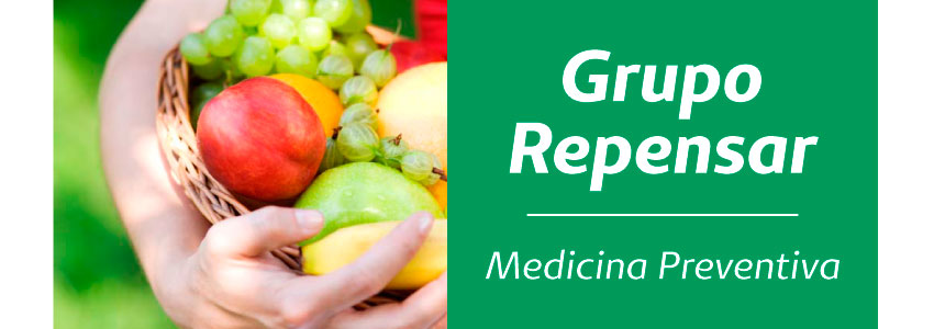 Foto de um brao segurando uma cesta com frutas e o texto "Grupo Repensar - Medicina Preventiva" ao lado da foto.