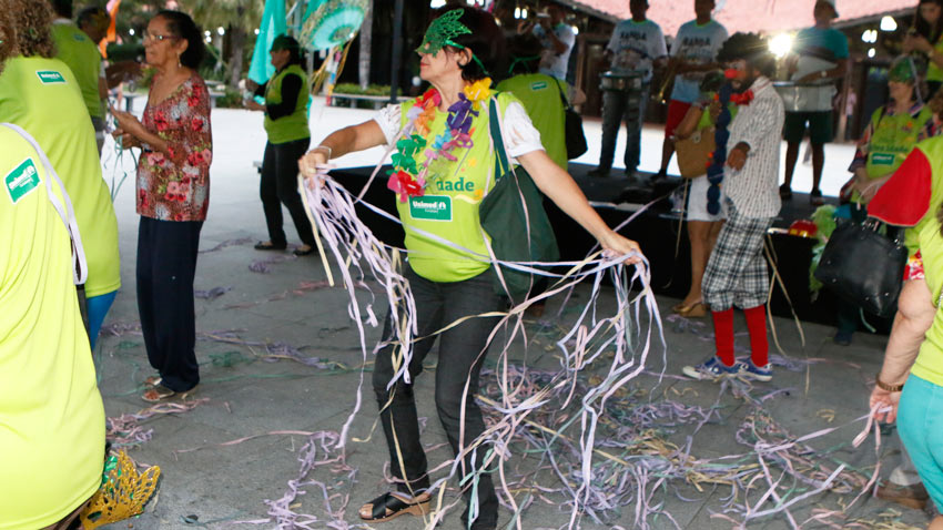 Participante do carnaval do Ativa Idade