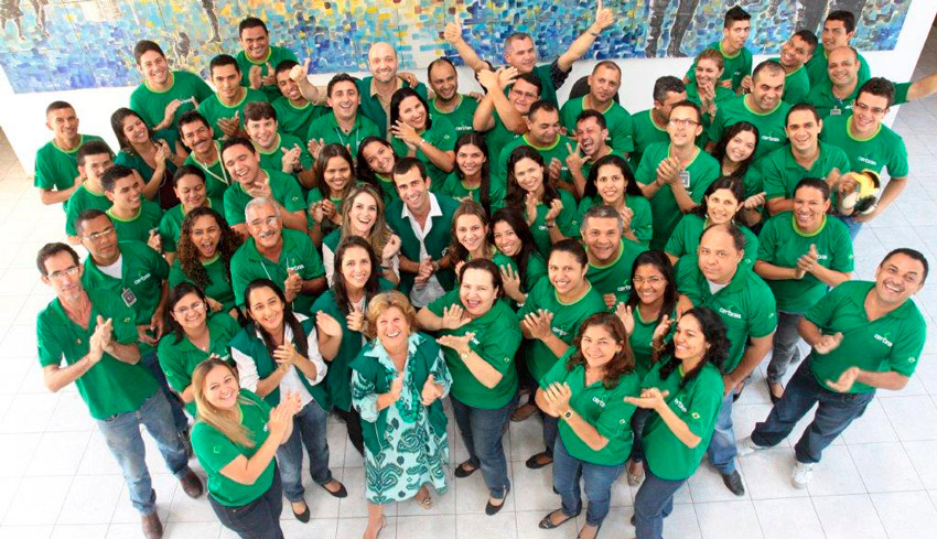 Equipe da empresa Cerbras reunida