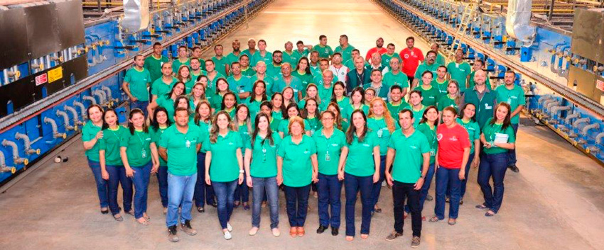 Equipe da empresa Cerbras reunida