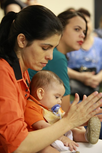 Dia de Mama rene mes e especialistas para discutir sobre aleitamento materno