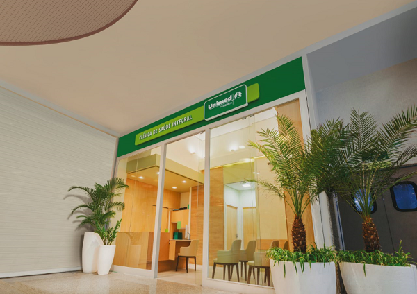Fachada da Clínica de Saúde Integral do RioMar Fortaleza