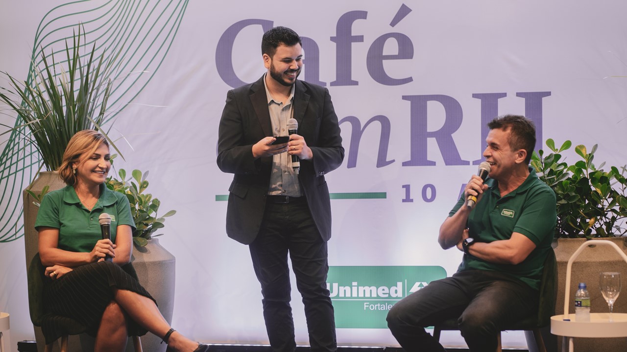 13 Caf com RH celebra 10 anos de evento e tem Tiago Mattos e Martha Gabriel