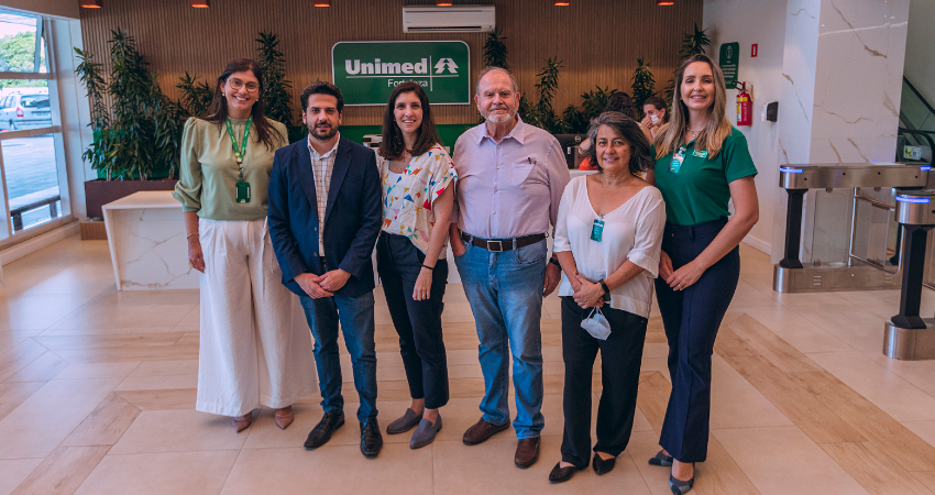 Foto da equipe de consultoria do Hospital Srio-Libans ao Hospital Unimed Sul