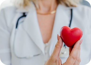 casal com rostos preocupados