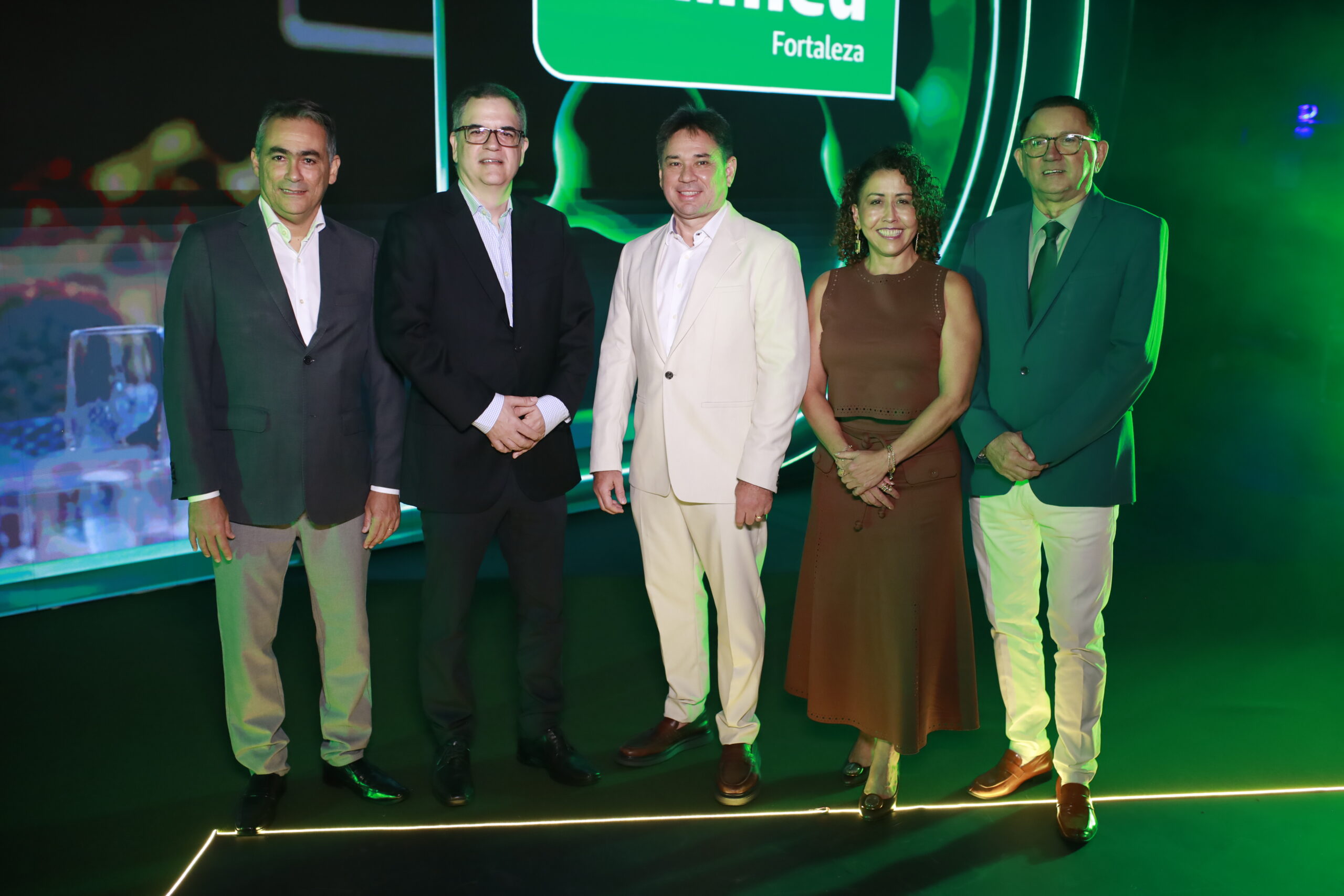 Caf� com RH agora � UNX: com vota��o ao vivo, Unimed Fortaleza inaugura nova fase do evento